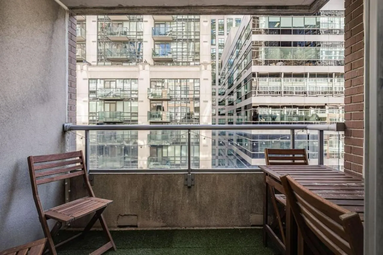 Urban Apt With Highspeed Wifi Near Shopping Malls Toronto 0*,  Kanada