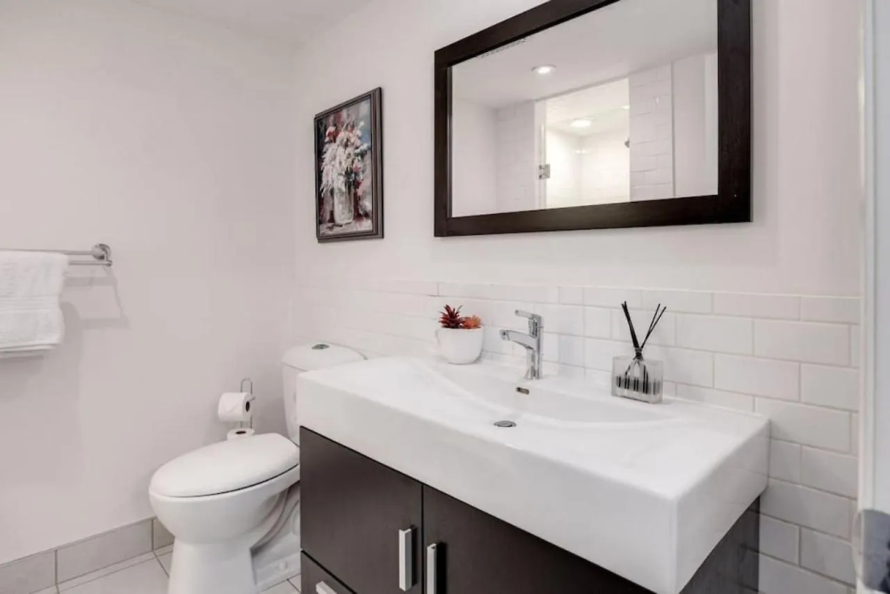 Urban Apt With Highspeed Wifi Near Shopping Malls Toronto Kanada