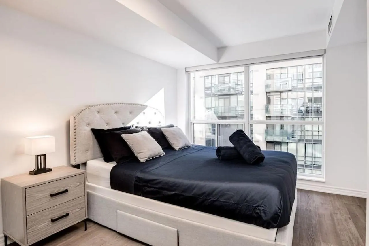 Urban Apt With Highspeed Wifi Near Shopping Malls Toronto Canada